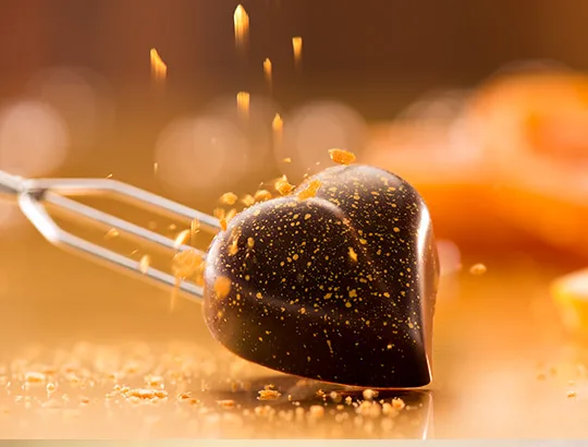 Faire ses propres gourmandises dans le cadre du cours sur le chocolat Faire ses propres gourmandises dans le cadre du cours sur le chocolat